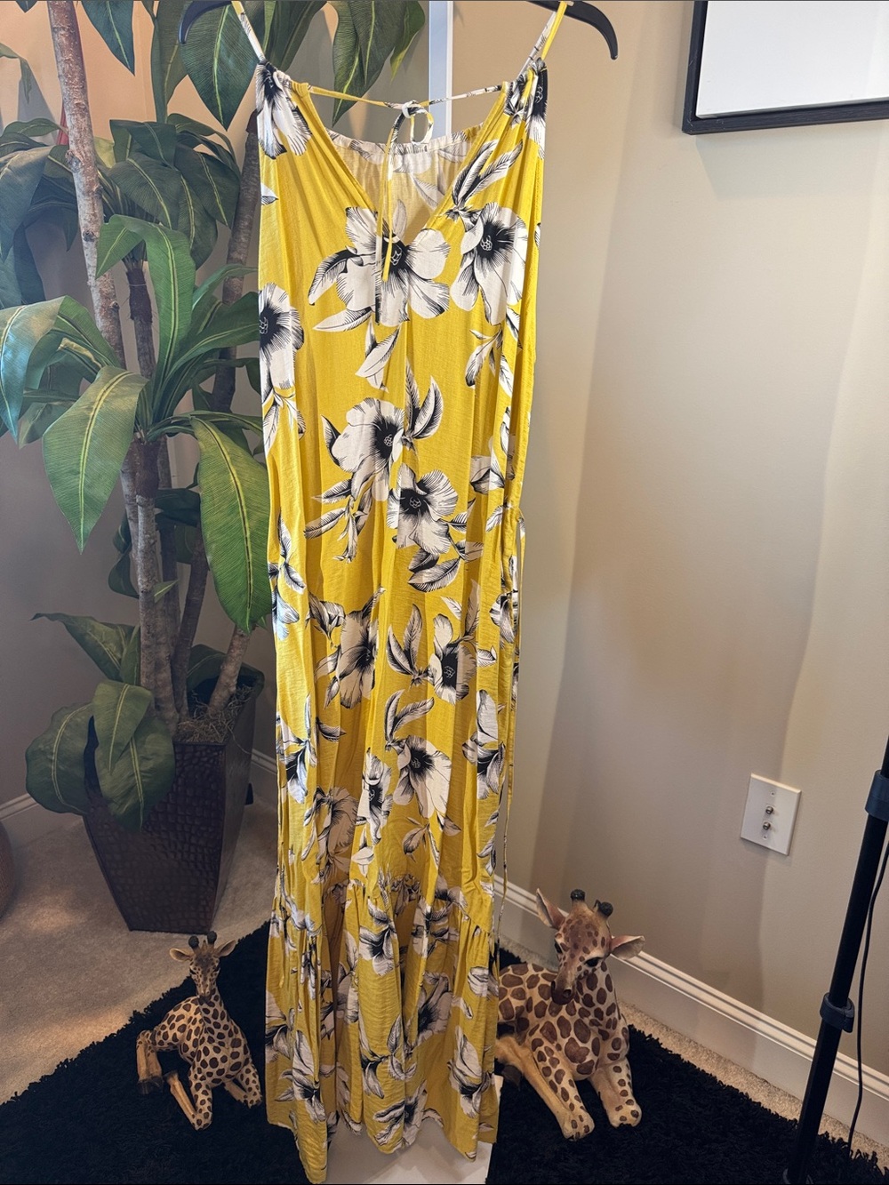 Yellow Floral Maxi Dress with Spaghetti Straps and a belt. Size 14